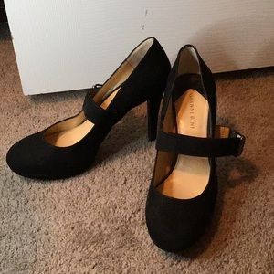 Gianni Bini Black Suede Heel
